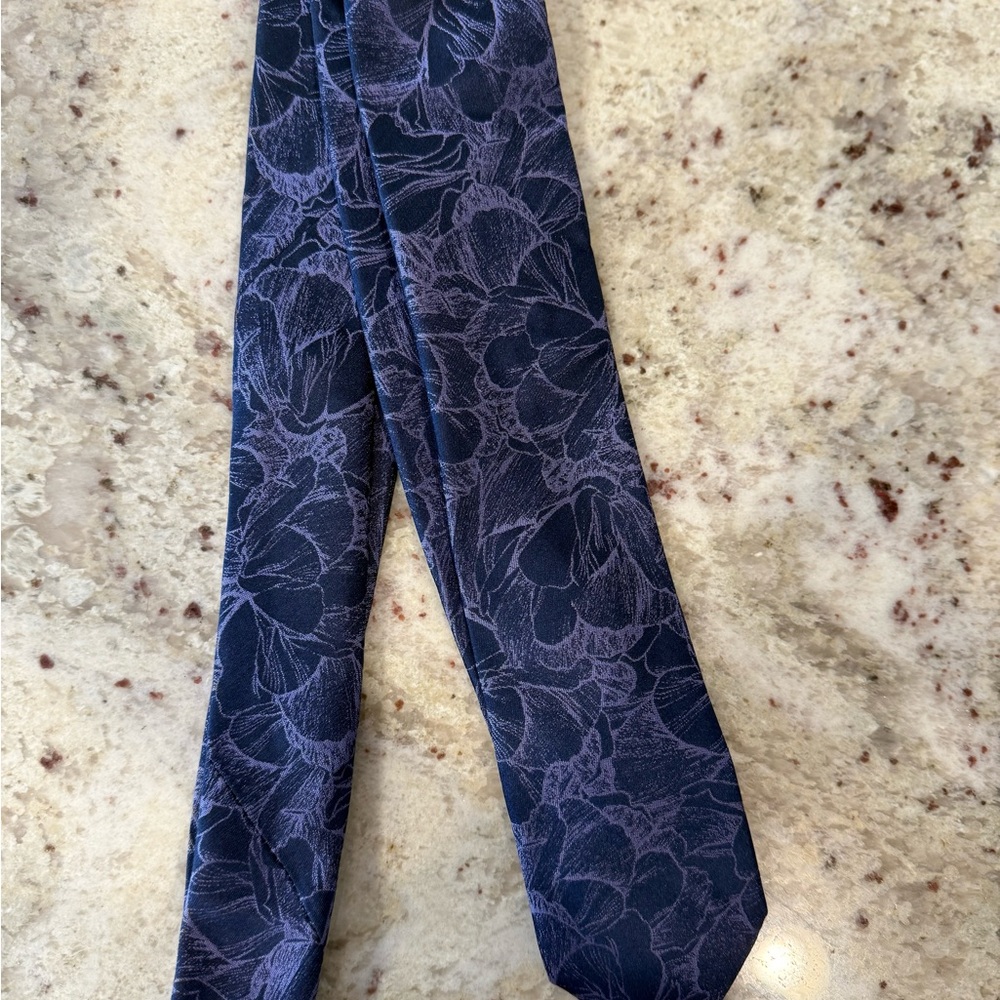 Calvin Klein Blue Floral Silk Tie